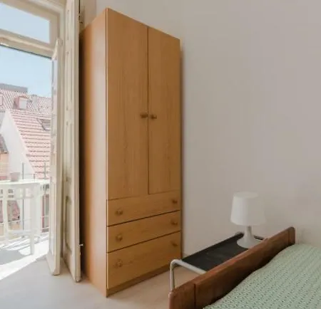 Metade Flat 2* Lisboa
