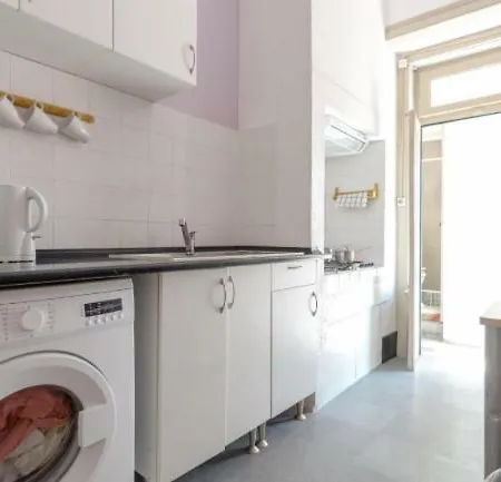 Metade Flat Πανσιόν Lisboa