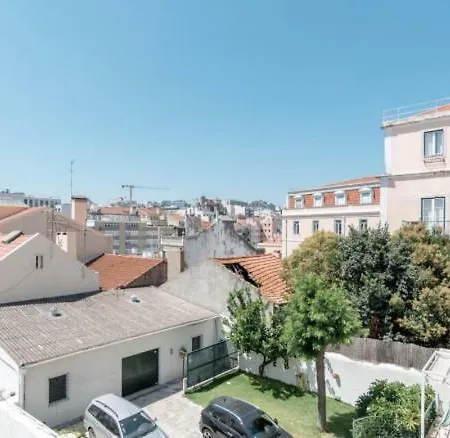 Πανσιόν Metade Flat 2*